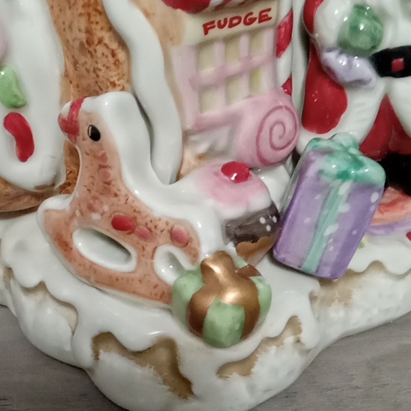 Fitz and Floyd Candy Lane Teapot New - Picture 11 of 11